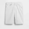 11" denimkorte broek met middelhoge taille en lang model