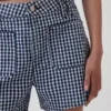 3,5" hoge taille, geruite, relaxte rechte korte broek van denim