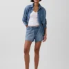3,5” laaghangende, comfortabele denimkorte broek
