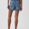 3,5” laaghangende, comfortabele denimkorte broek