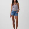 3" korte broek met lage taille en vetersluiting