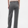 365 Lage taille, geborstelde twill plooibroek