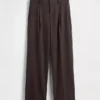 365 Lage taille, geborstelde twill plooibroek
