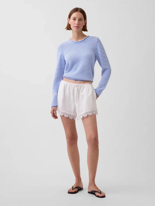 4" mid-rise korte broek van linnenmix met kanten rand