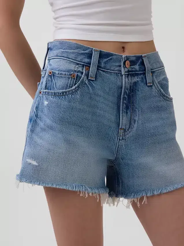 4" ultrazachte, relaxed zittende korte broeken met afgeknotte zoom