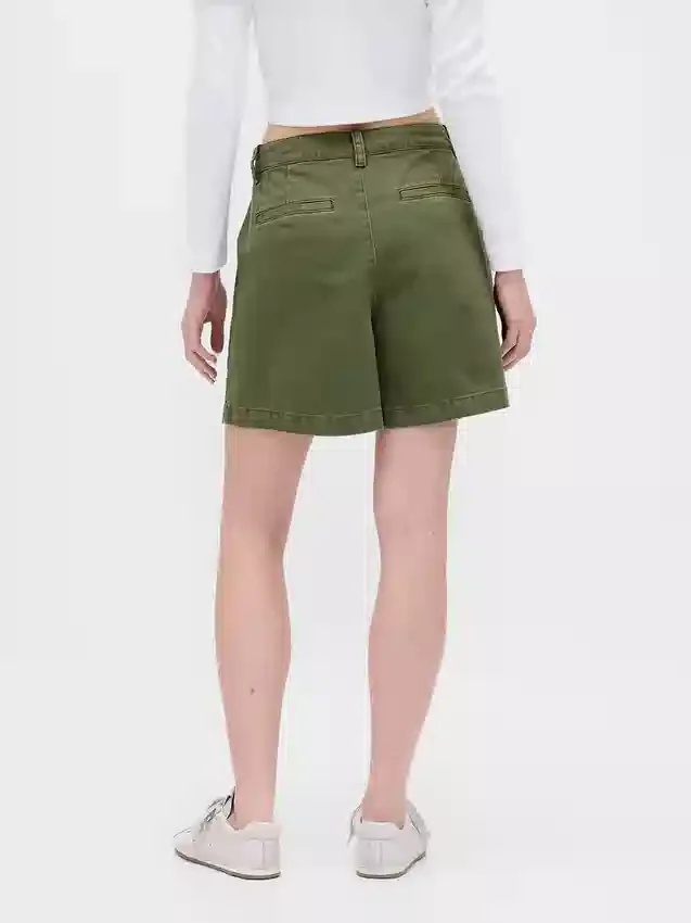 6" mid-rise twill geplooide korte broek
