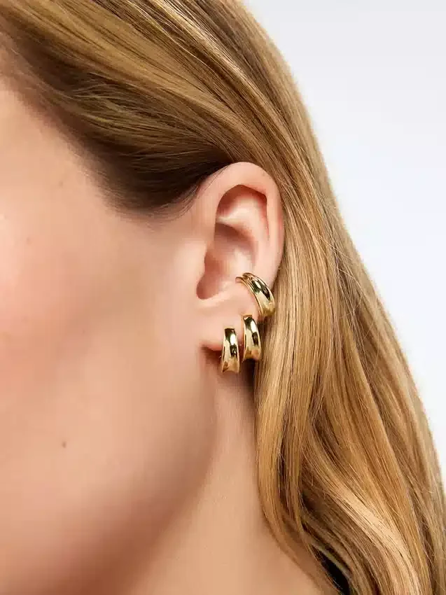 Ana Luisa Wade Mini Huggie-oorbellen