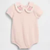 Baby-body met geborduurde kraag