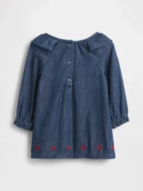 Baby-denimjurk met ruches aan de kraag