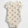 Baby First Favorites body van biologisch katoen met Brannan Bear-print