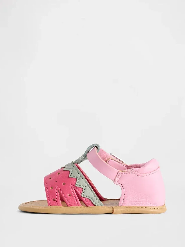 Baby-sandalen met aardbeienmotief