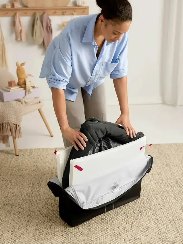 Babybjorn Reiswieg Light en hoeslaken bundel