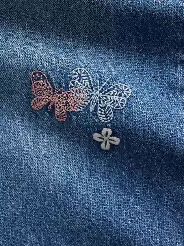 Baggy-Jeans met lage taille en borduursel voor kinderen