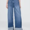 Baggy-Jeans met middelhoge taille en ultrazachte omgeslagen boorden