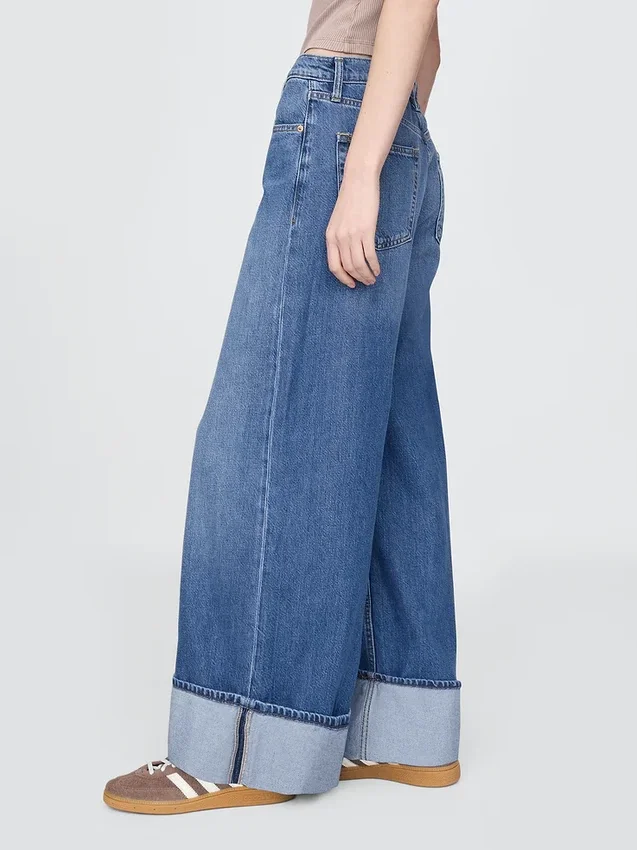 Baggy-Jeans met middelhoge taille en ultrazachte omgeslagen boorden