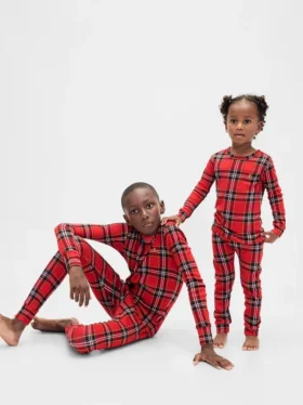 Biologische pyjamaset van geborsteld katoen voor kinderen en baby’s