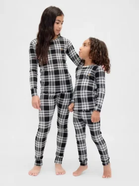 Biologische pyjamaset van geborsteld katoen voor kinderen en baby’s