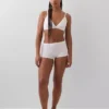 Biologische stretchkatoenen shorty met hoge taille
