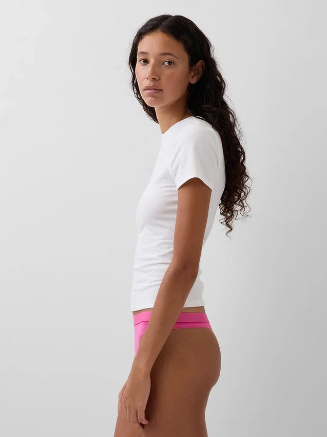Biologische stretchkatoenen string met logo