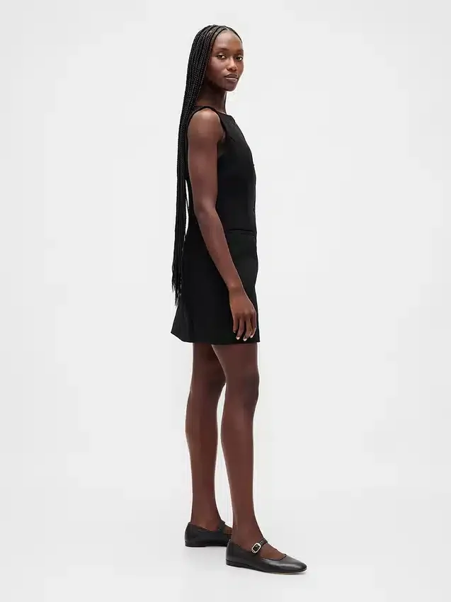 Bistretch mini-jurk met knoopsluiting