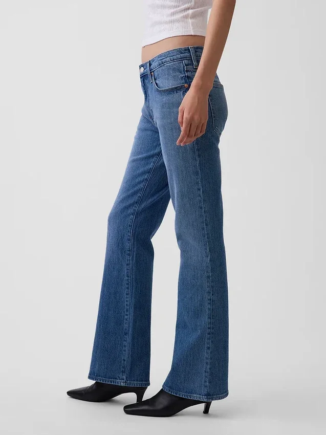 Bootjeans met middelhoge taille en relaxte pasvorm