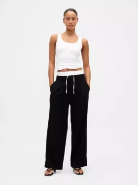 Broek met middelhoge taille en dubbele tailleband