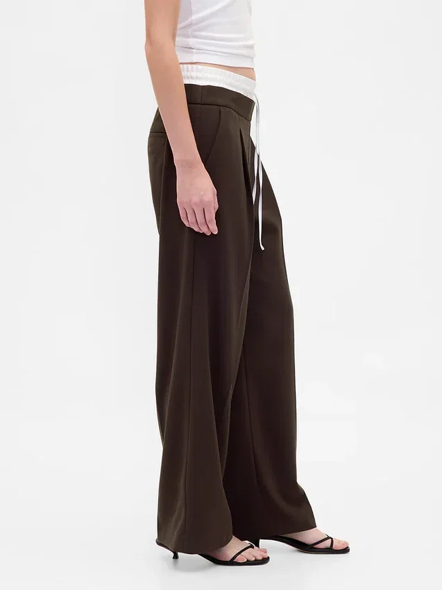 Broek met middelhoge taille en dubbele tailleband