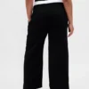 Broek met middelhoge taille en dubbele tailleband