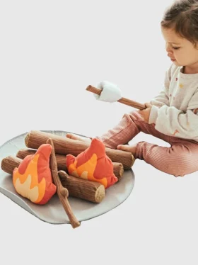 Campout-kampvuur en s’mores-speelgoed voor peuters