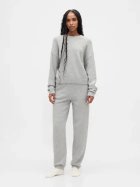 CashSoft bouclé-trui met joggingbroek