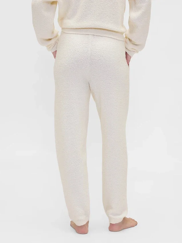 CashSoft bouclé-trui met joggingbroek