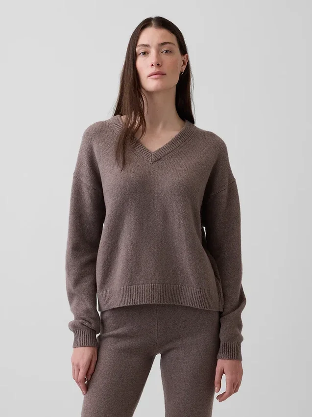 CashSoft oversized trui met V-hals