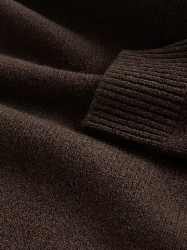 CashSoft oversized trui met V-hals