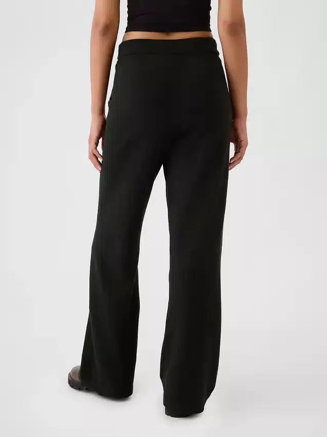 CashSoft-trui-broek
