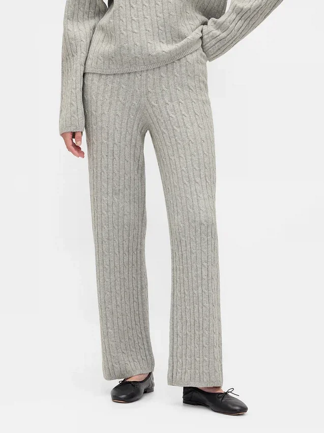 CashSoft-trui-broek met kabelpatroon
