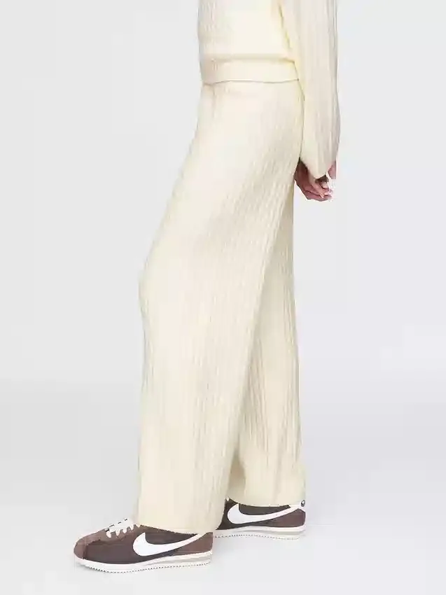 CashSoft-trui-broek met kabelpatroon