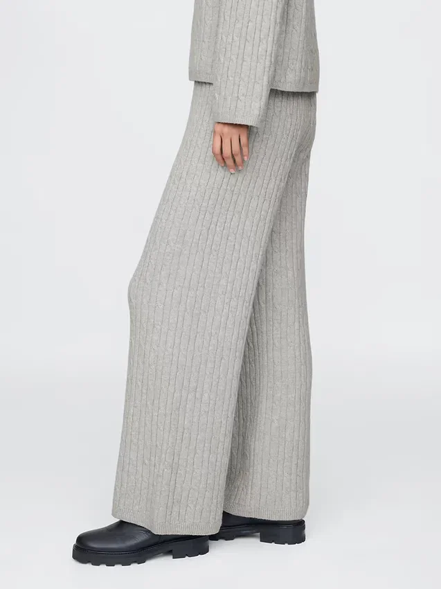CashSoft-trui-broek met kabelpatroon