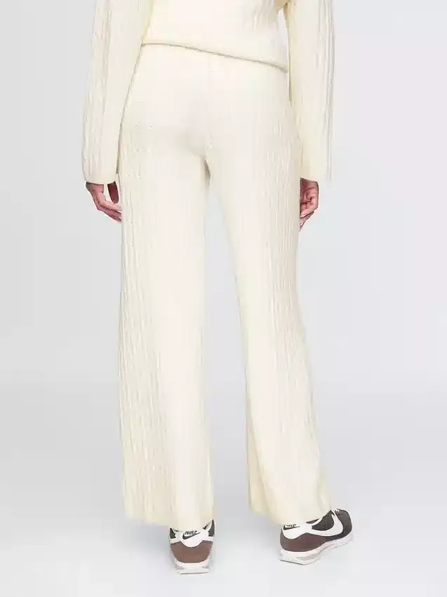 CashSoft-trui-broek met kabelpatroon