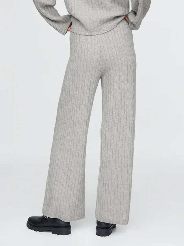 CashSoft-trui-broek met kabelpatroon