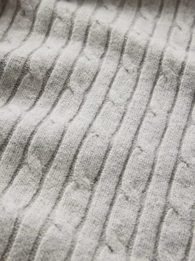 CashSoft-trui-broek met kabelpatroon