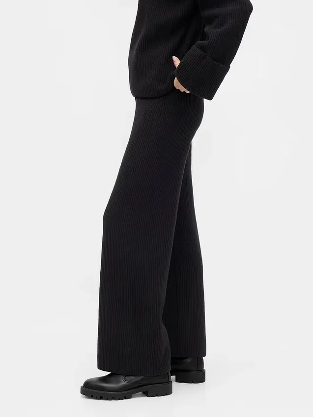 CashSoft-trui-broek met shaker-steek