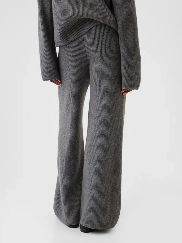 CashSoft-trui-broek met shaker-steek