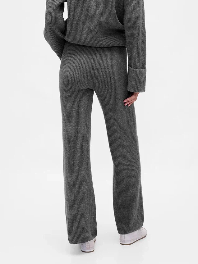 CashSoft-trui-broek met shaker-steek