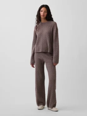 CashSoft-trui van kabelgebreid tricot met relaxte pasvorm