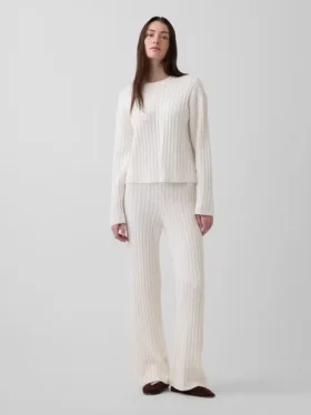 CashSoft-trui van kabelgebreid tricot met relaxte pasvorm