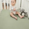 Comfy Cubs mousseline hoeslaken voor wieg