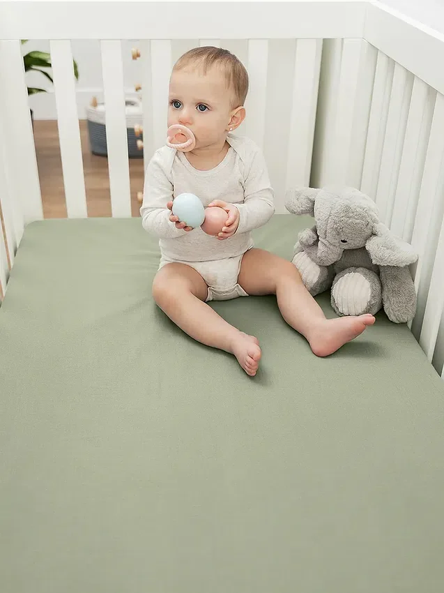 Comfy Cubs mousseline hoeslaken voor wieg