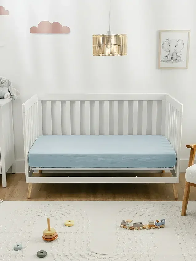 Comfy Cubs mousseline hoeslaken voor wieg