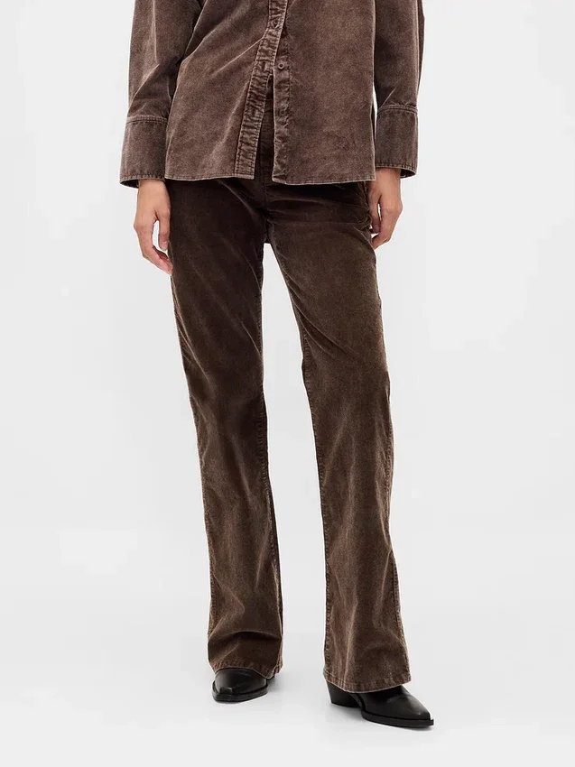 Corduroy broek met middelhoge taille en uitlopende pijpen