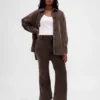 Corduroy broek met middelhoge taille en uitlopende pijpen